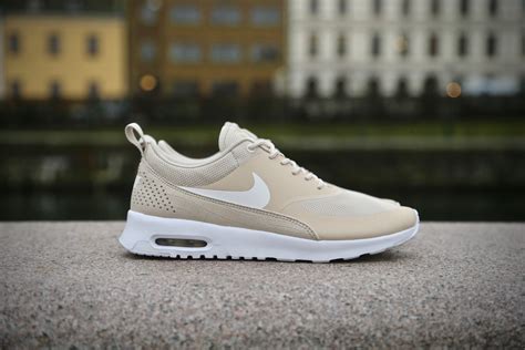 nike laufschuh air max thea oatmeal sail white|Women's Air Max Thea Shoes. Nike.com.